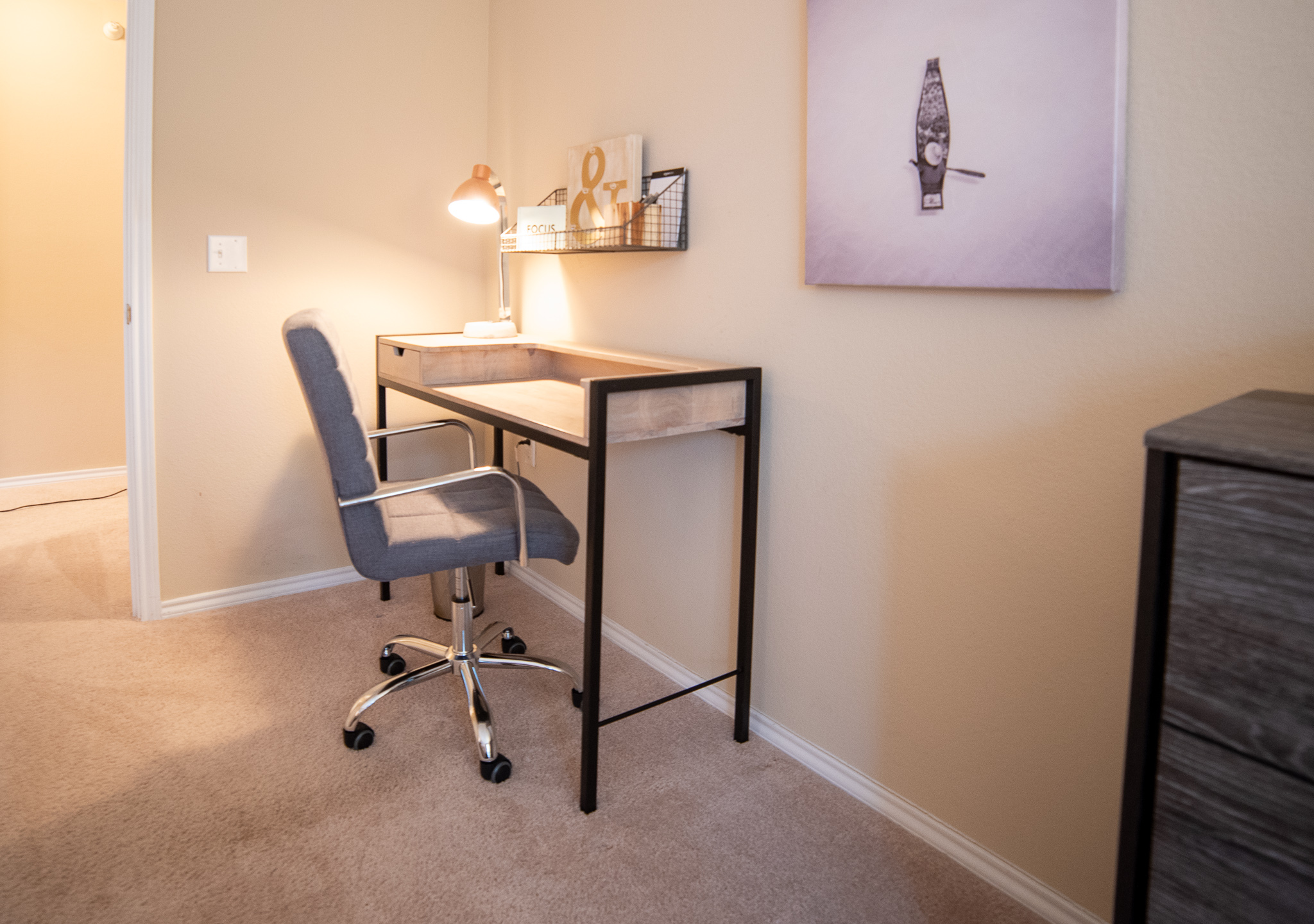 1126 desk