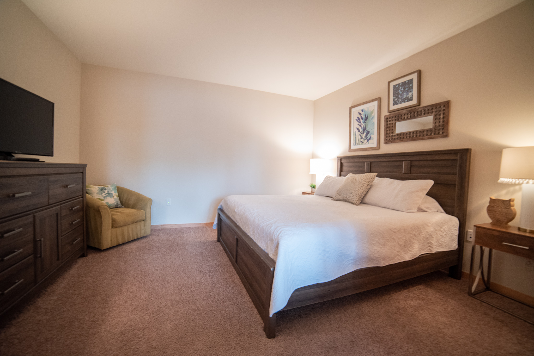 116 Bedroom