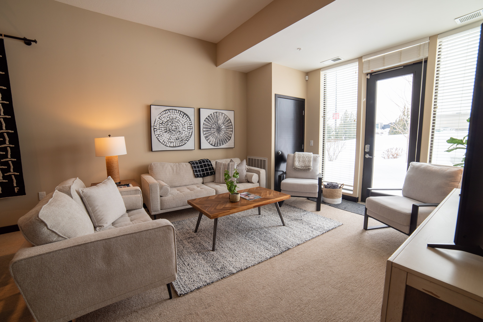 140 living room 1
