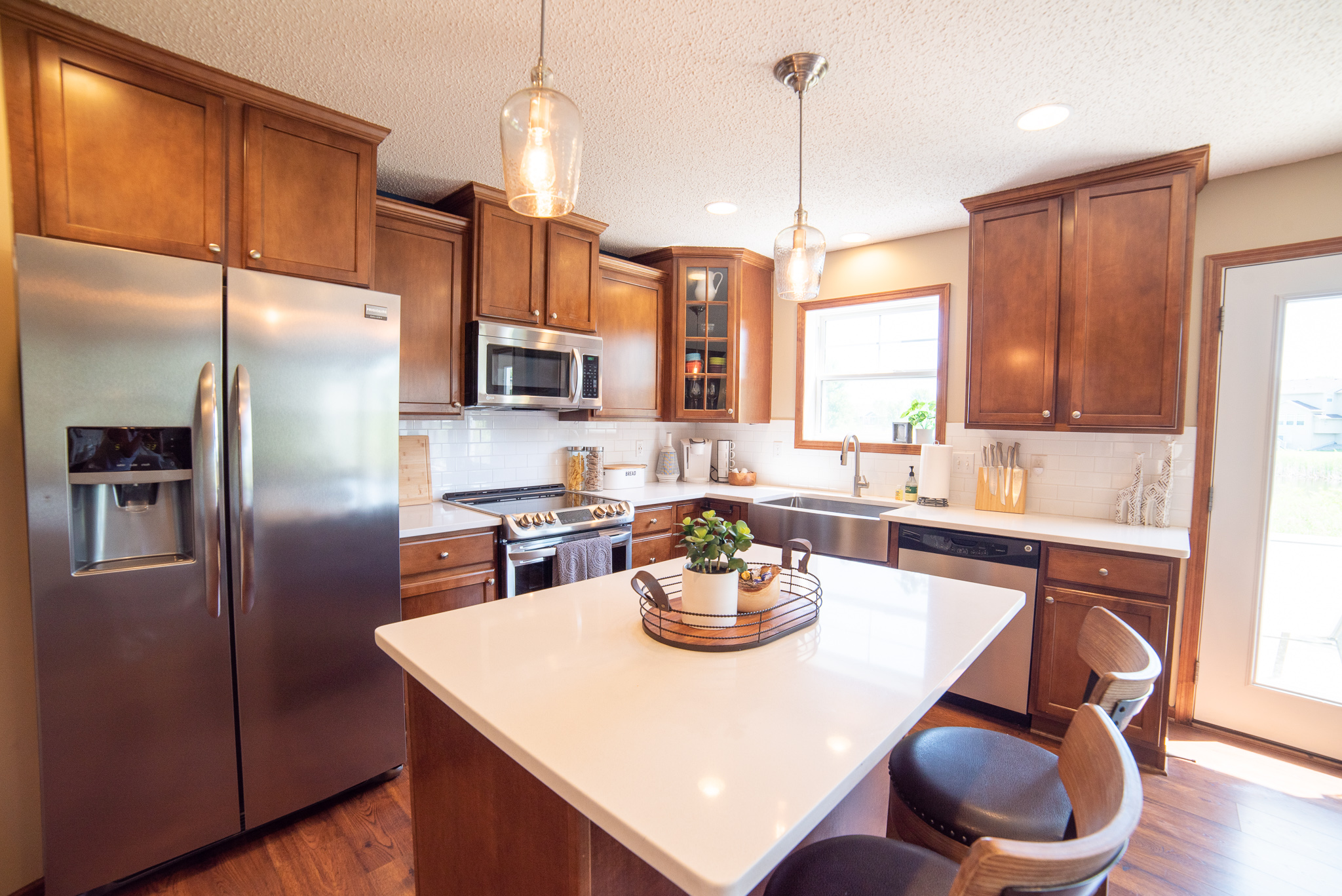 15657 Kitchen 2