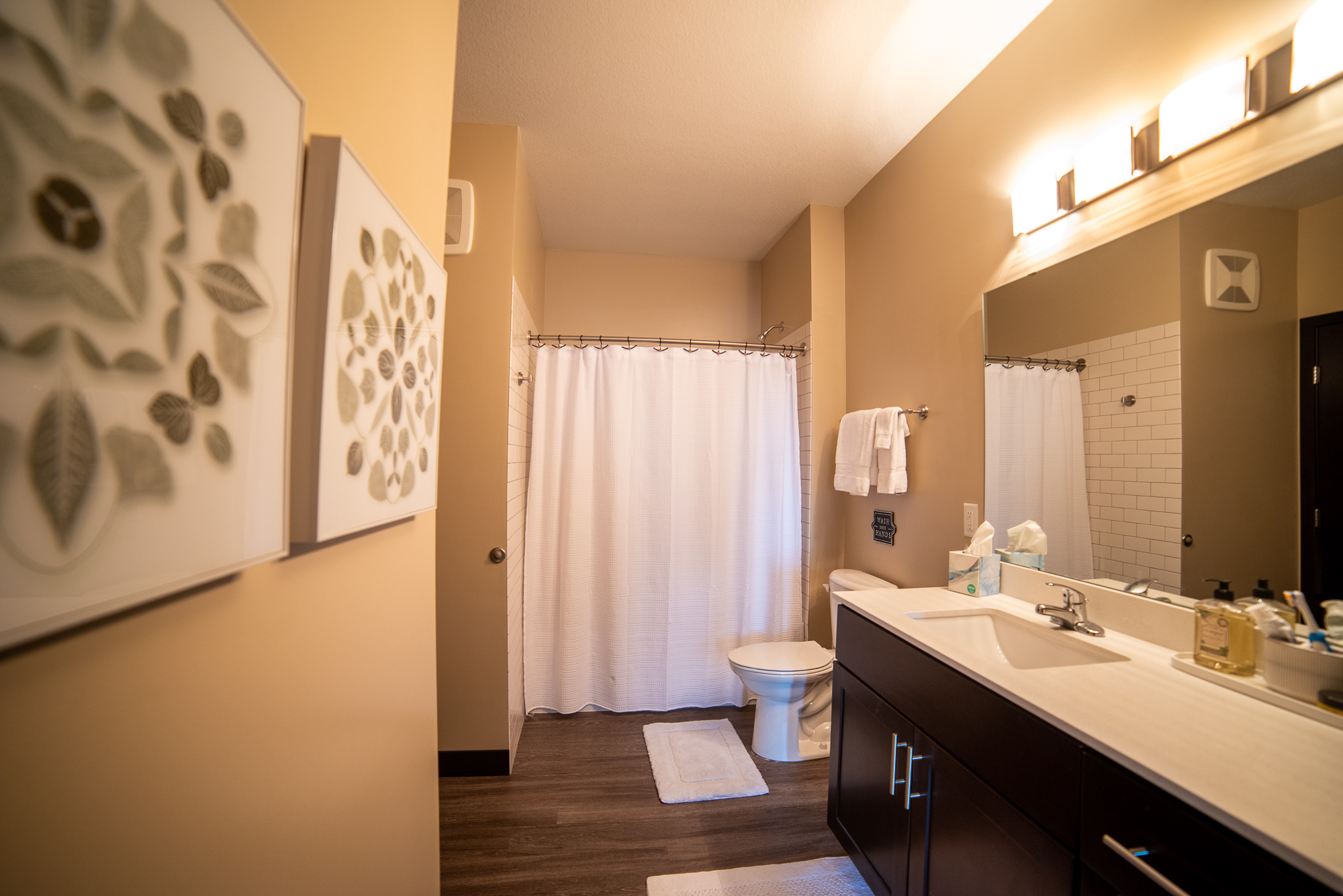 337 bathroom 2