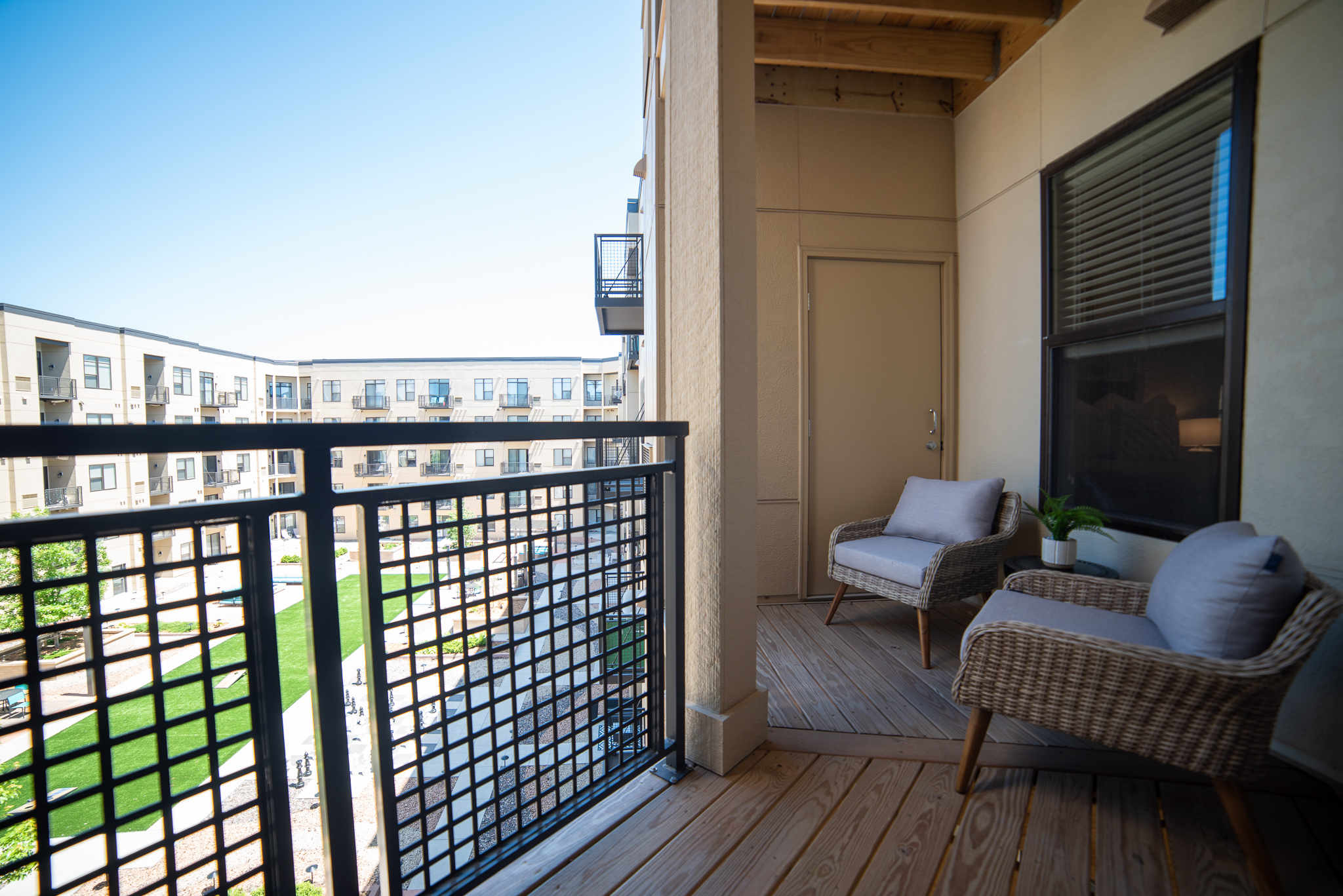 440 balcony 2