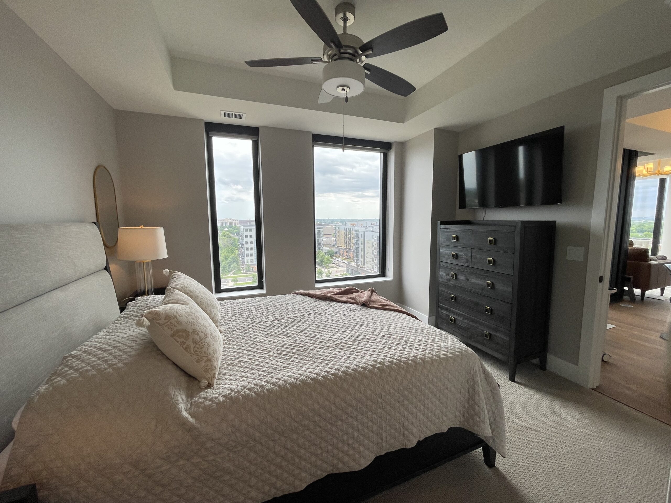 910 bed view