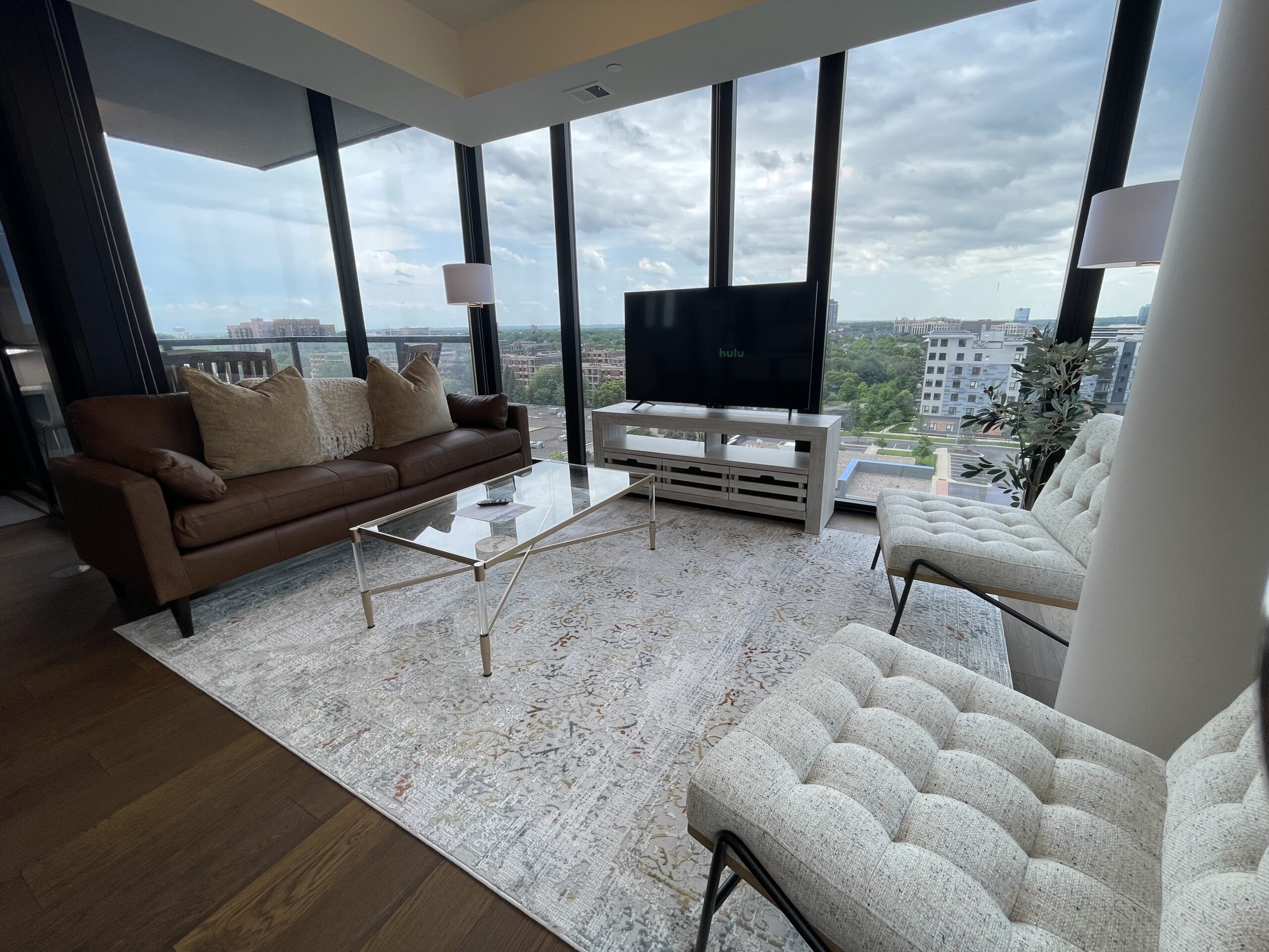 910 living room 2