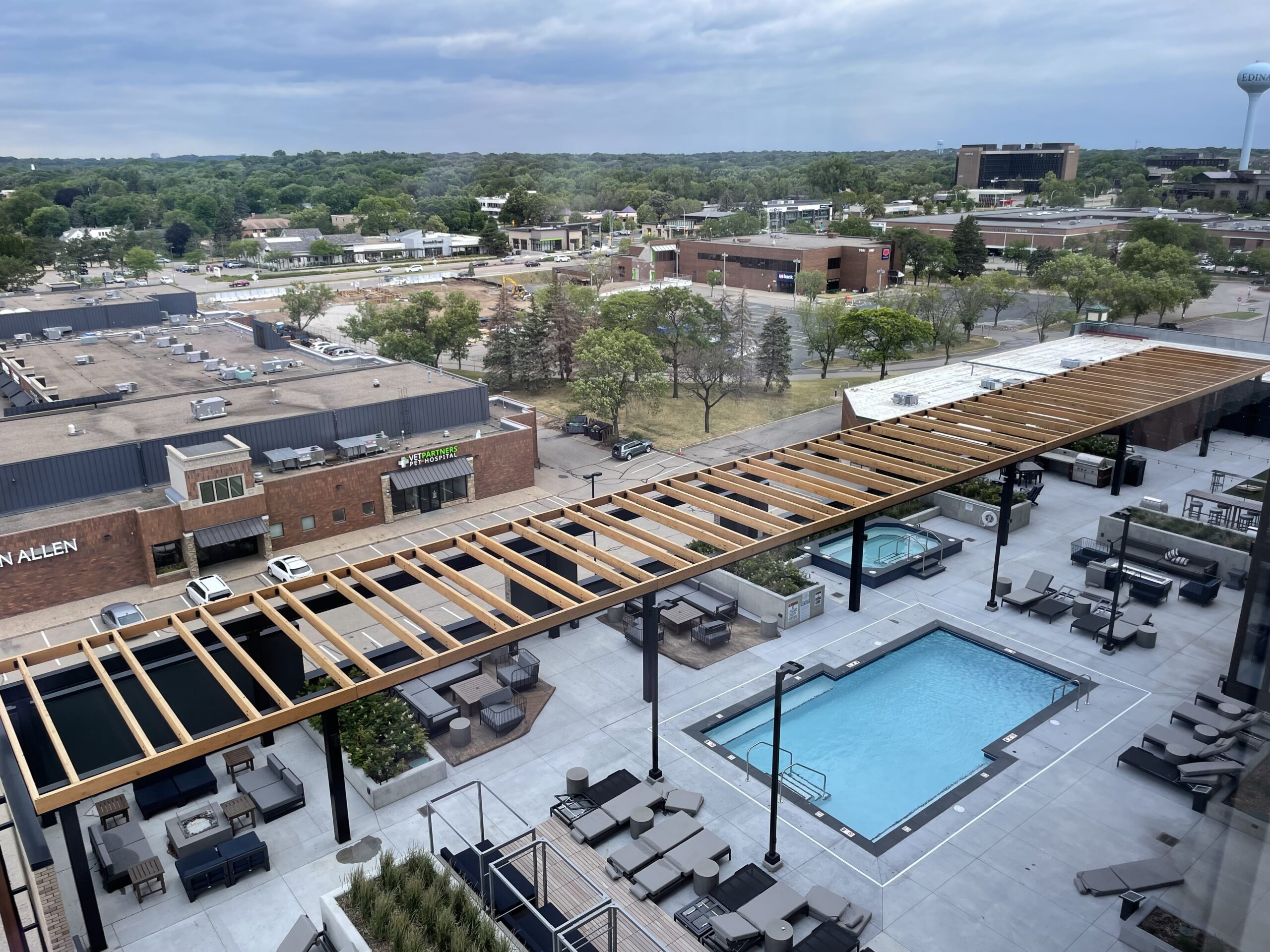 910 pool view
