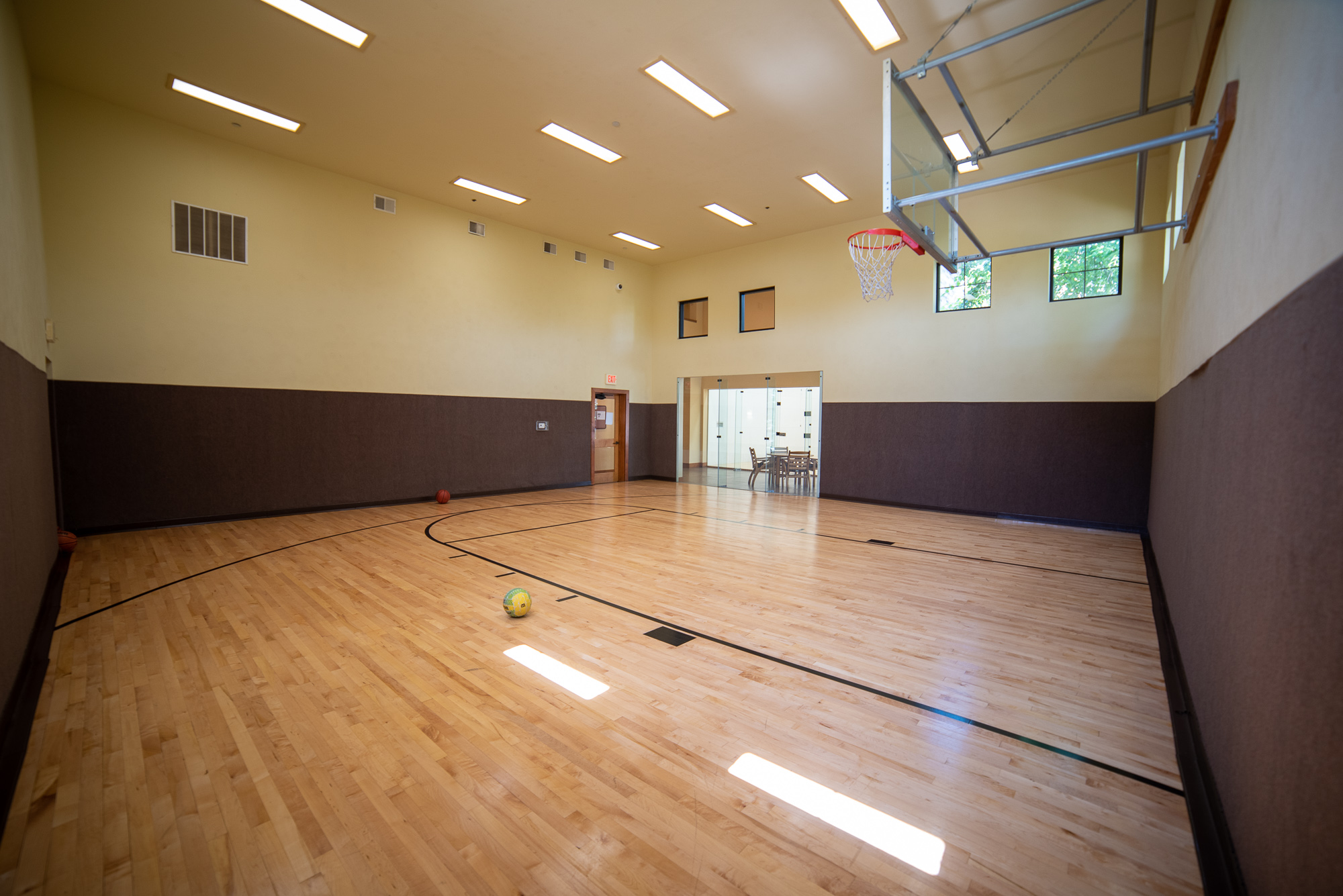 SWS basketball