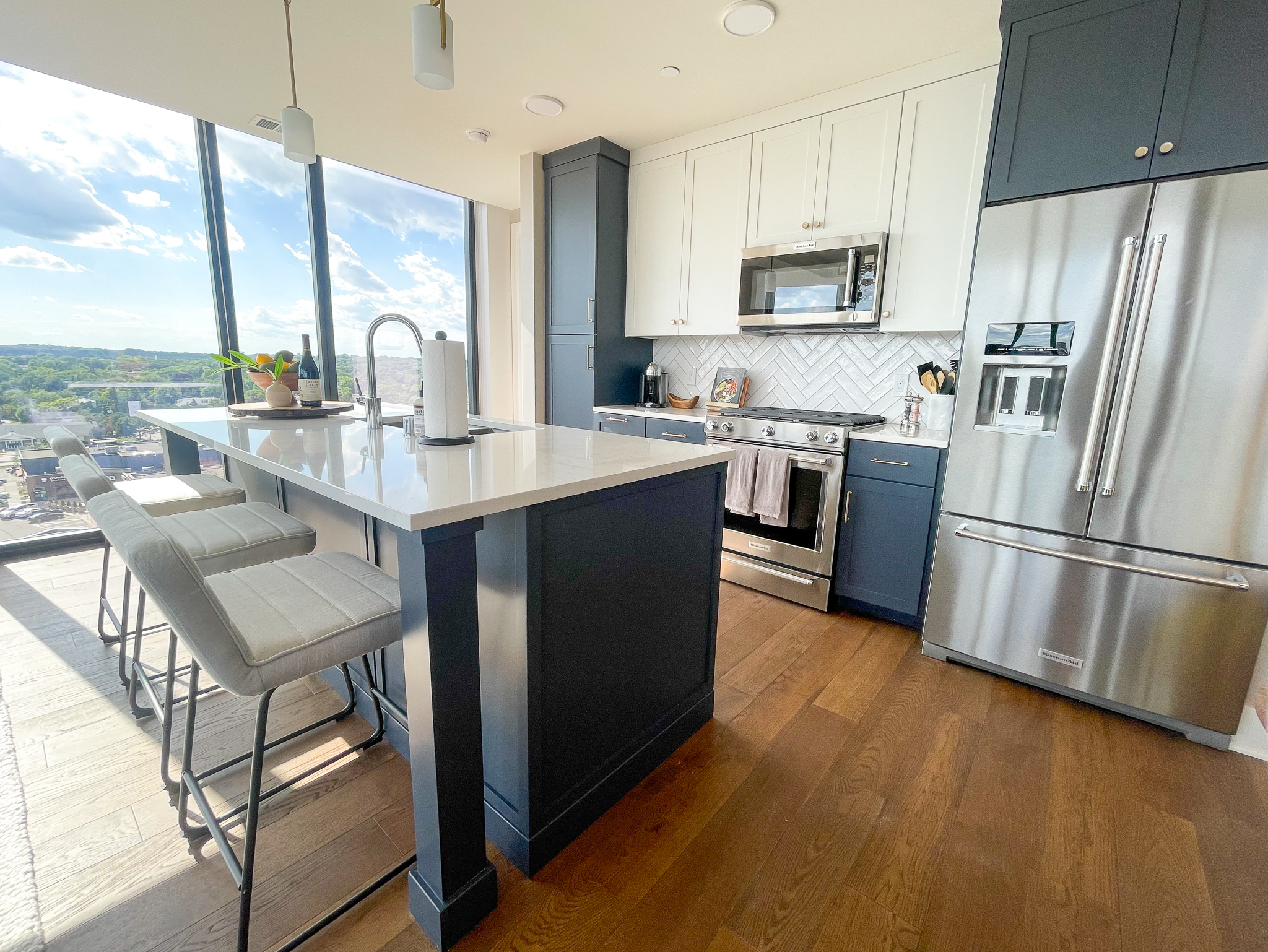 1010 Kitchen