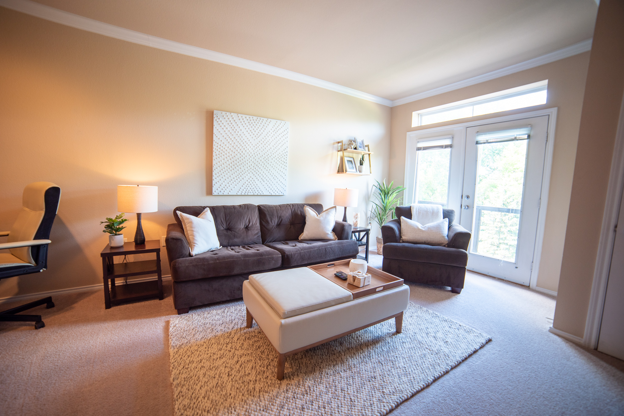 2221 living room2
