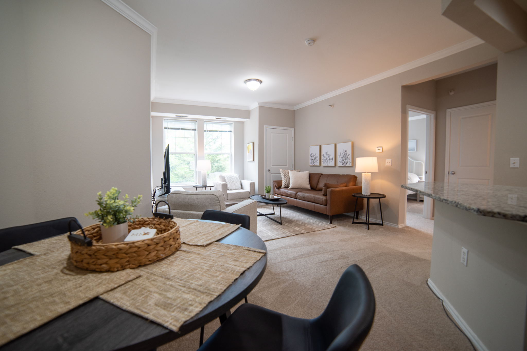 3124 dining to living