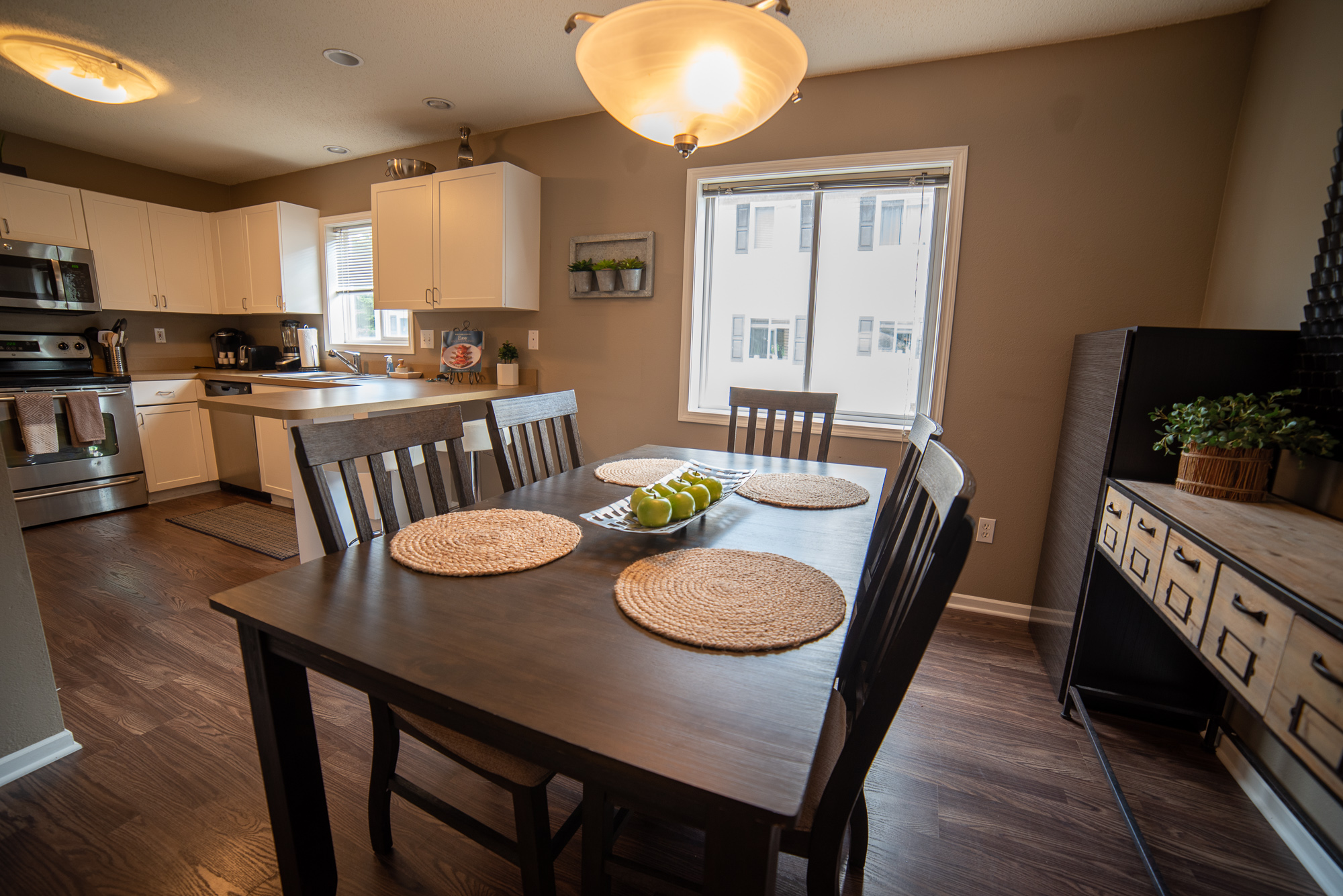 6549 dining