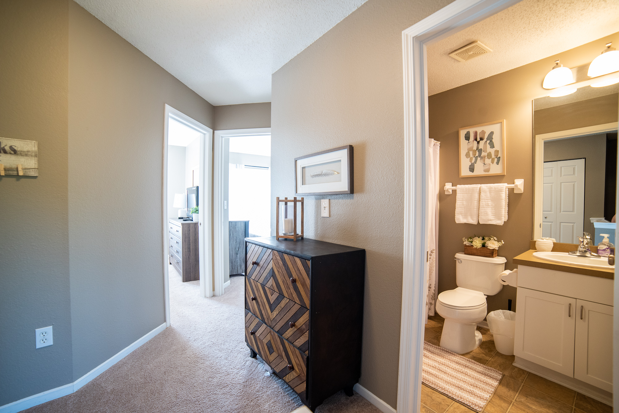 6549 upper hall