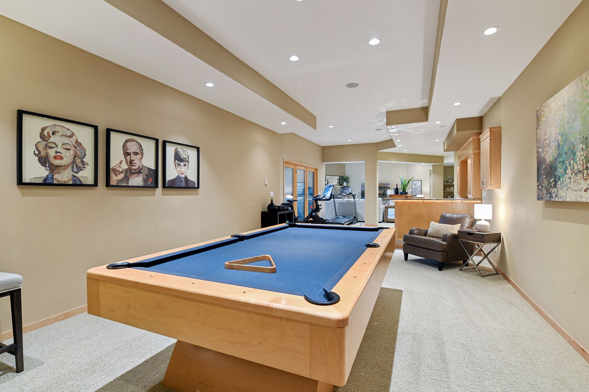 6400 Rec Area7