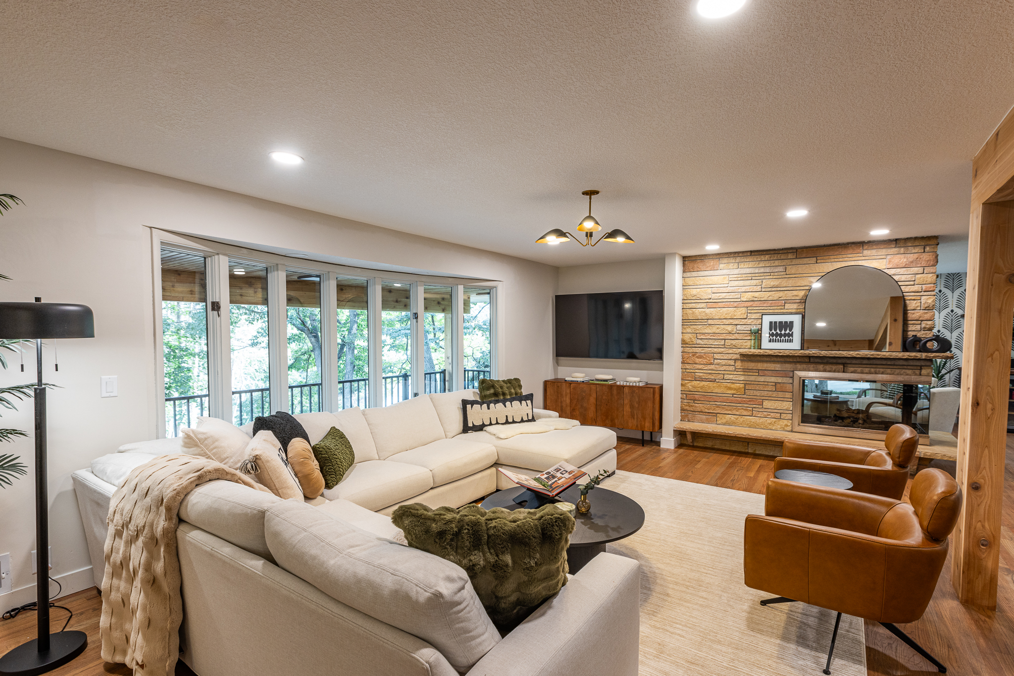 5320 living room (5)