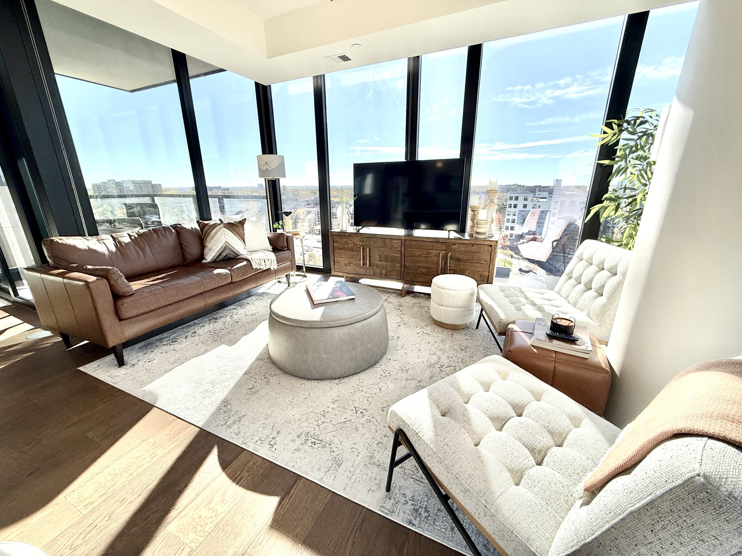 910 living room (3)