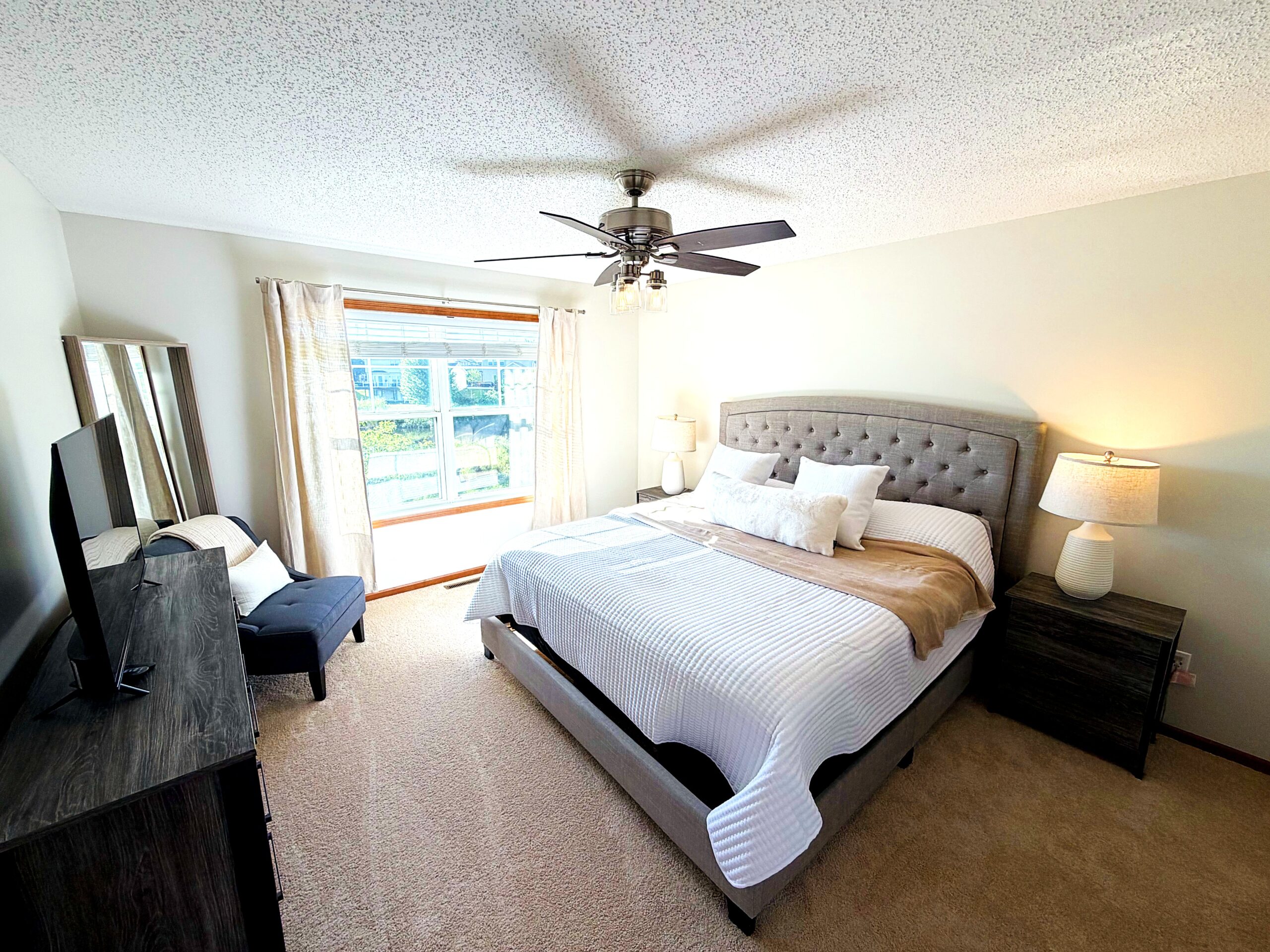 15657 bedroom
