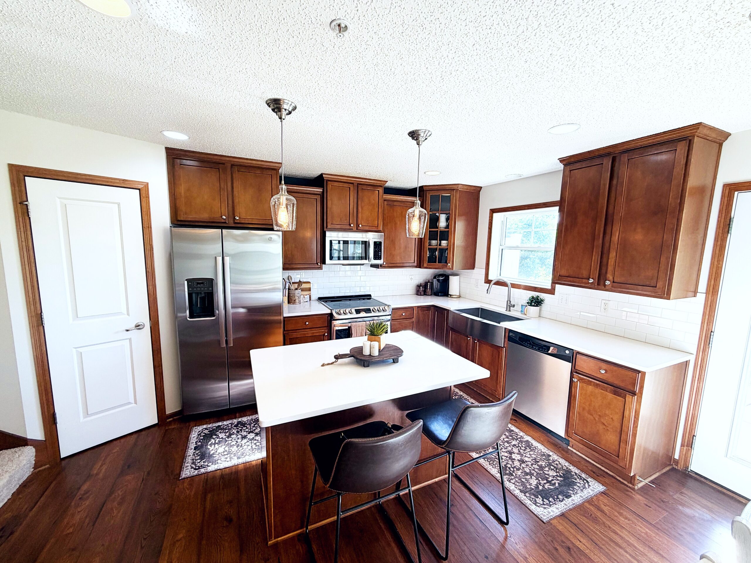 15657 kitchen